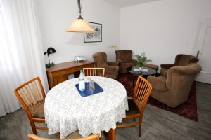 Wohn- und Esszimmer-Bild-2